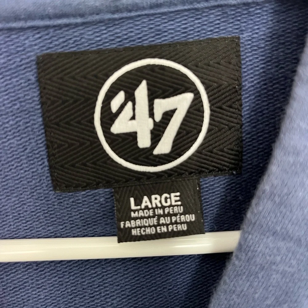 Chicago Cubs Embroidered Hoodie - Picture 5 of 5